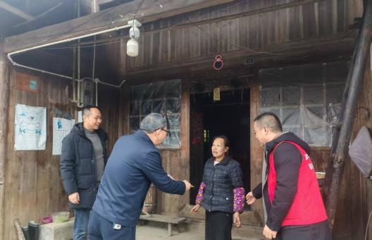 岁寒问暖、情系一线—州水投集团开展2026年春节前走访慰问活动