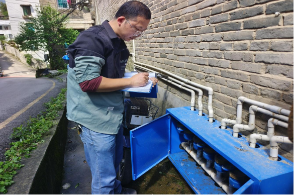 平凡岗位守初心 水务一线显担当 ——致敬从盛水务公司的一线基层劳动者