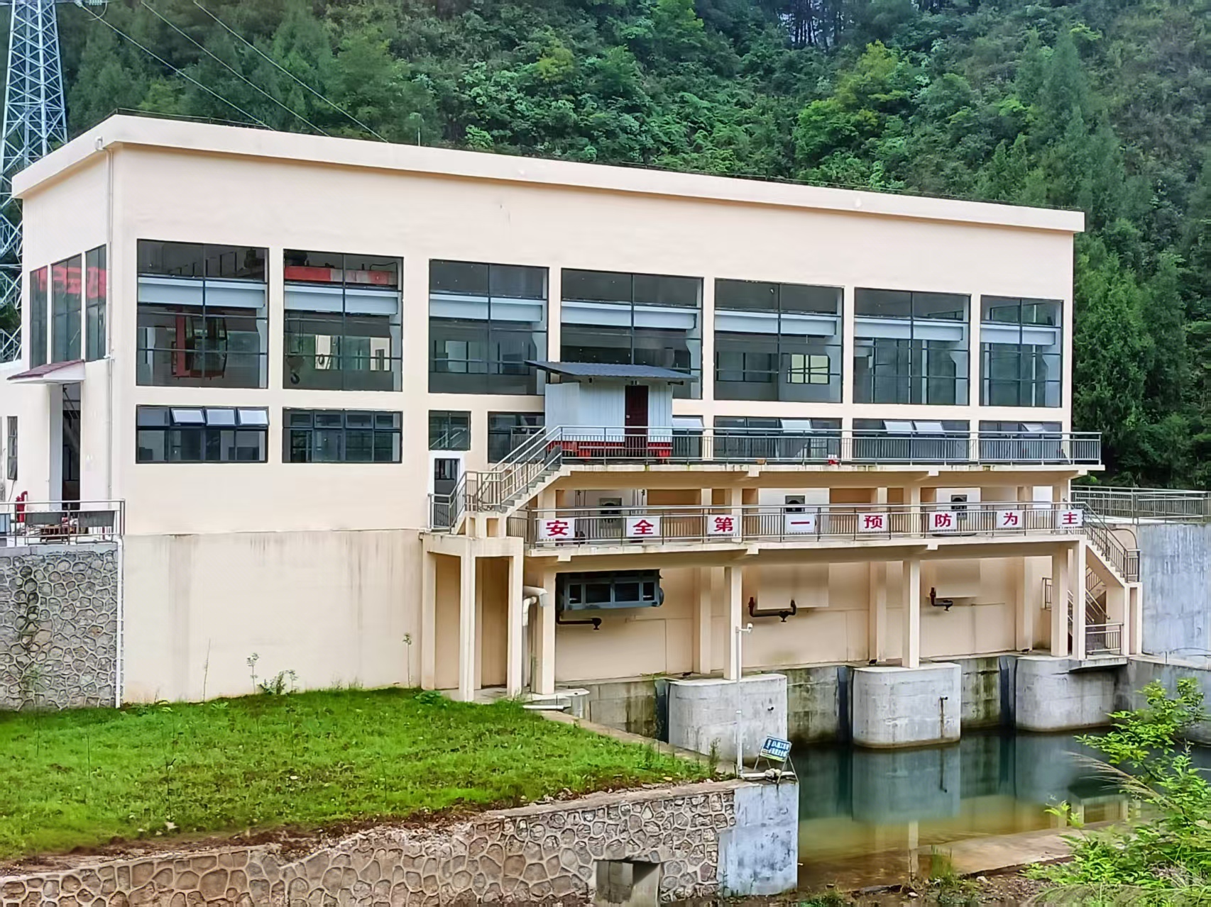 施秉白头旺生态放水设施“以机代阀”水电站工程 项目有序有效顺利推进