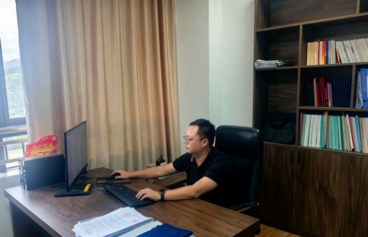 “两优一先” 榜样风采②│全州优秀共产党员夏成勇：碧水丹心守黔山 实干担当践初心